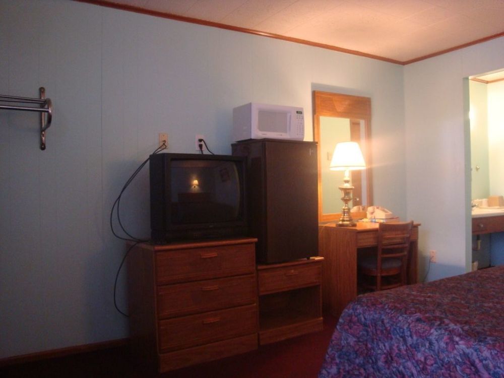 Currys Motel By Oyo Saginaw Mi Room photo